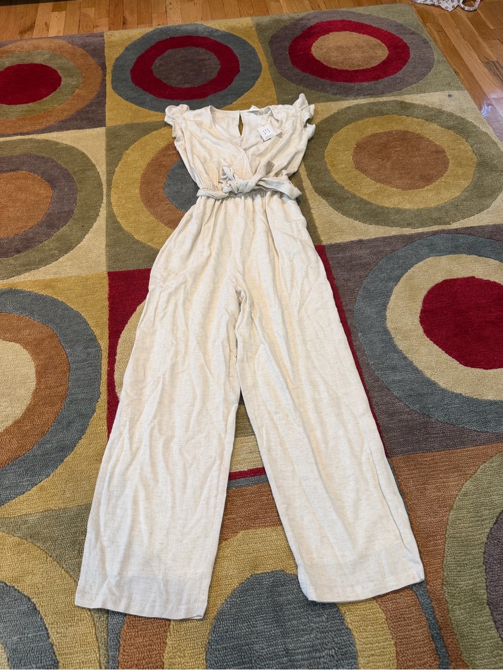 NWT Sim & Sam Oatmeal Beige Jumpsuit Ruffle Sleeve Tie Waist Women’s Size Medium